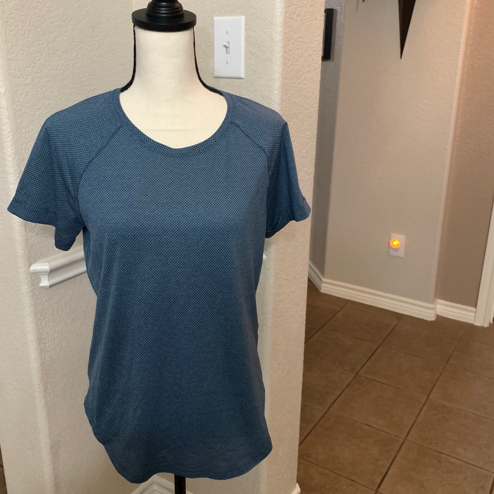 Athletic Works blue athletic short sleeve top Size S